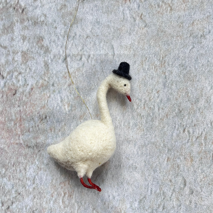 Gänserich mit Hut